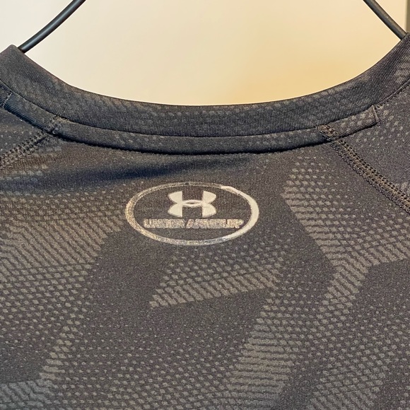 Under Armour Short Sleeve - Picture 5 of 9
